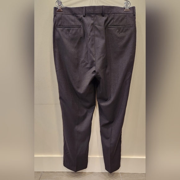 HP ⭐️ Calvin Klein Two-Piece Suit, Charcoal Grey, Size US 40 R - Picture 5 of 12